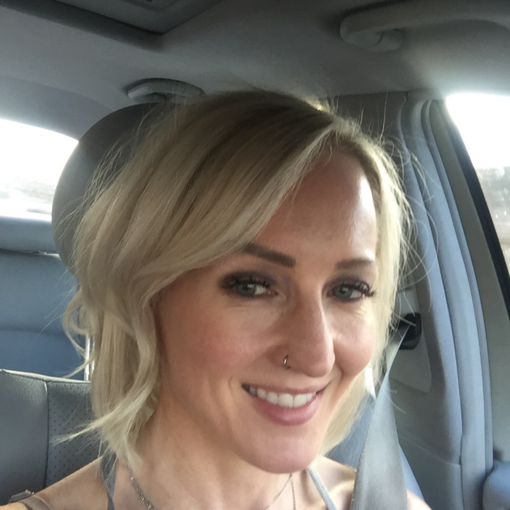 Meet your Posher, Laura